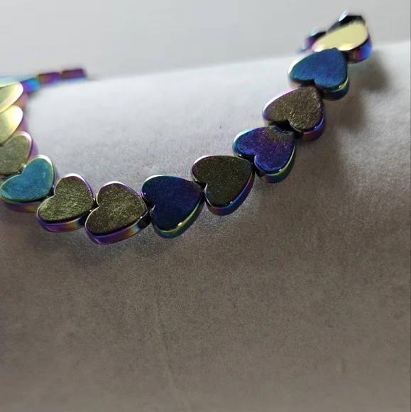 Heart-Shaped Hematite Beaded Stretch Bracelet HANDMADE NWOT - Picture 3 of 7